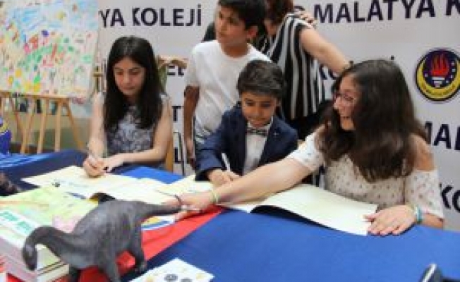 İlkokul Öğrencileri Kitap Çıkardı
