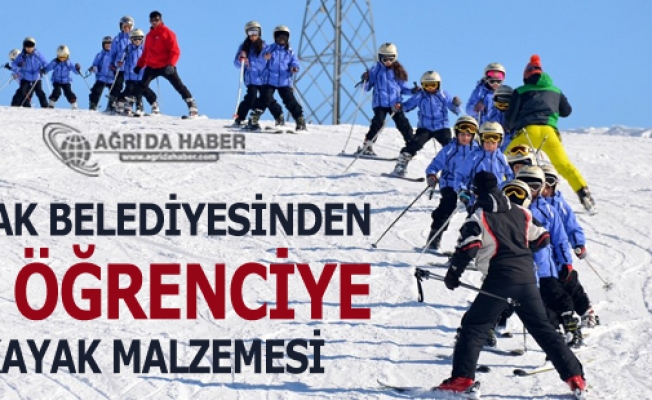 Kayyum Atanan Tutak Belediyesinden Öğrencilere Kayak Malzemesi