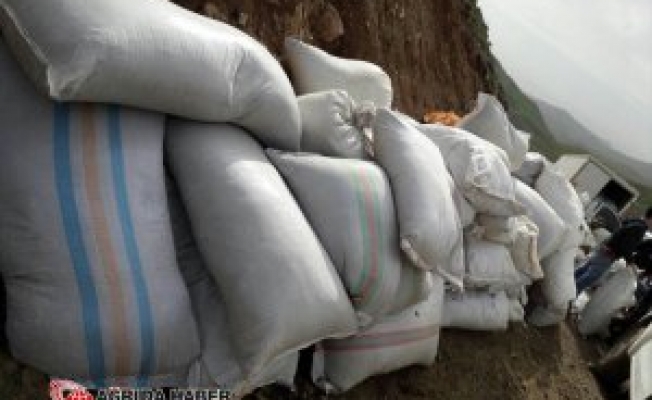 Hakkaride 3,5 Ton Kaçak Çay Ele Geçirildi