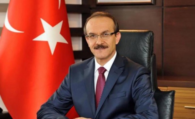 Muş Valisi Seddar Yavuzdan engelli gence hediye