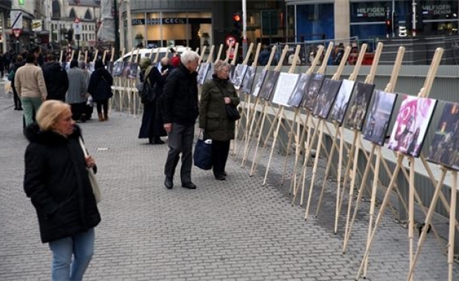 Çukurca ilçesinde 15 Temmuz konulu resim sergisi düzenlendi
