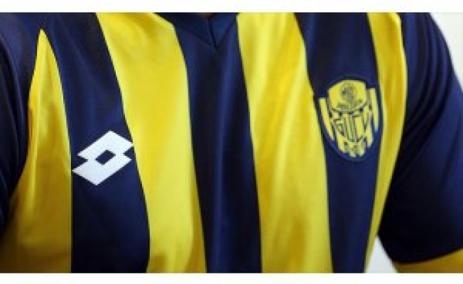Osmanlıspor, 4 Futbolcusunu Ankaragücüne Kiralık Verdi