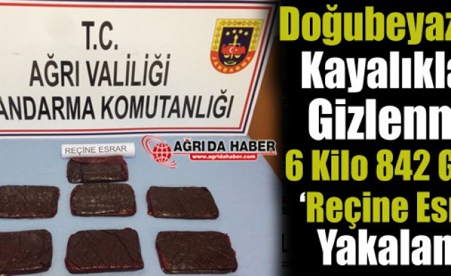 Doğubeyazıtta Kayalıklara Gizlenmiş 6 Kilo 842 Gram Esrar Yakalandı