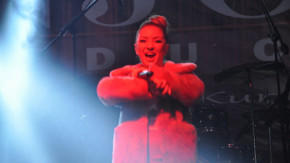 Ece Seçkin ve İmera Karslıları mest etti