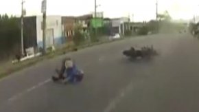 Hız tutkunu motosikletlilerin yarışı faciayla bitti